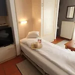 Kleine Strandnahe Auf Dem Bakenberg Insel Ruegen Appartement *