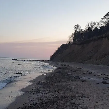Kleine Strandnahe Auf Dem Bakenberg Insel Ruegen Lejlighed *