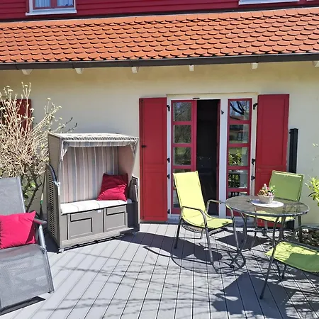 Kleine Strandnahe Auf Dem Bakenberg Insel Ruegen Appartement *
