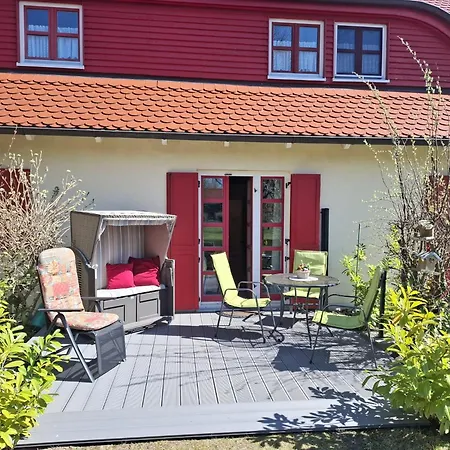 Kleine Strandnahe Auf Dem Bakenberg Insel Ruegen