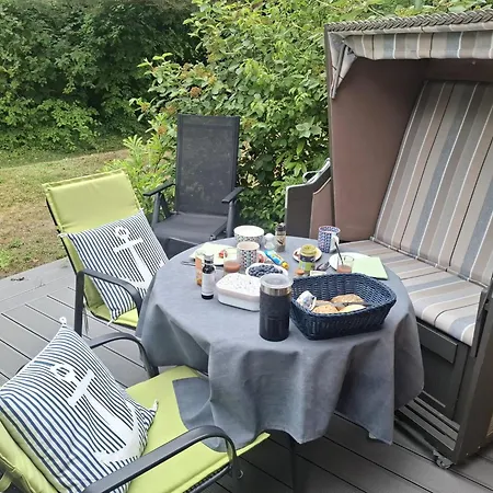 Kleine Strandnahe Auf Dem Bakenberg Insel Ruegen Apartman *